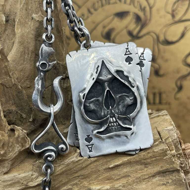 WEIER Retro Poker Skull Pendan - огляд і ціна Men Accessories Fashion